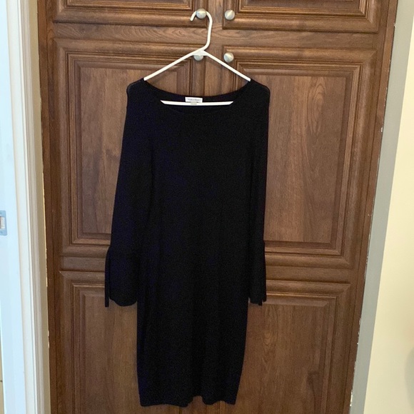Calvin Klein Dresses & Skirts - Calvin Klein black dress. 75% rayon 25% nylon.